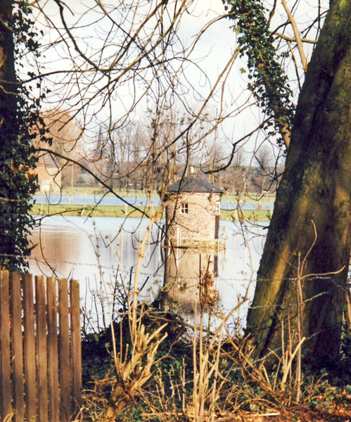 Pegelhaus an der Niers